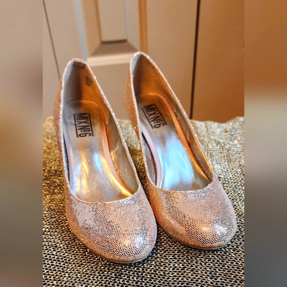 Prom Shoes! Blush or Rose Gold dress shoes